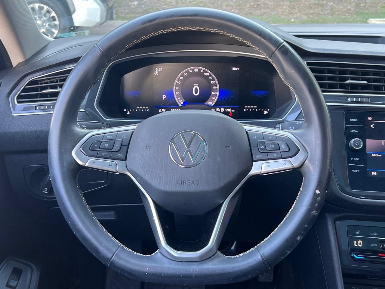 2024 Volkswagen Tiguan SE - Photo 14