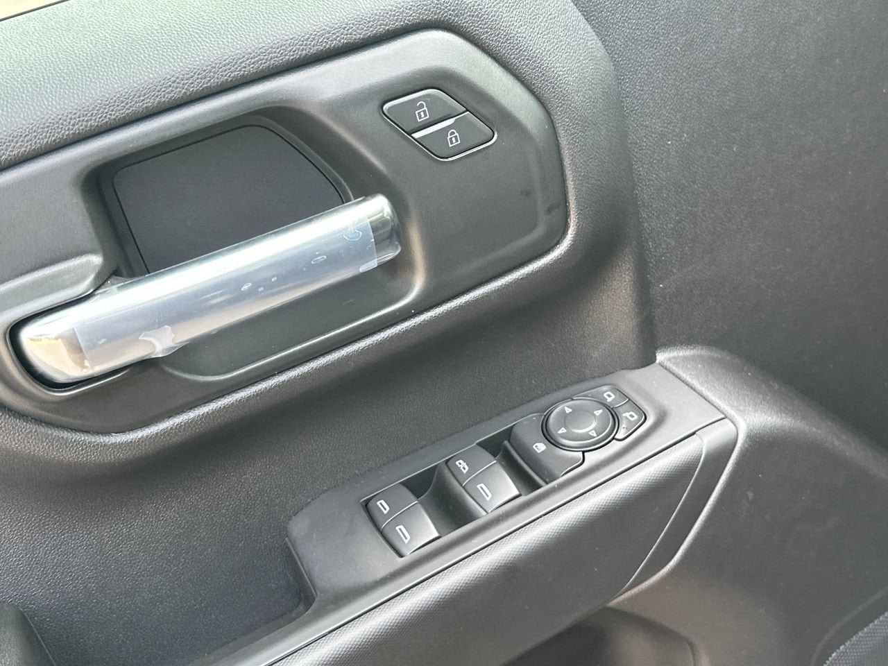 2026 Chevrolet Silverado 1500 Custom - Photo 18