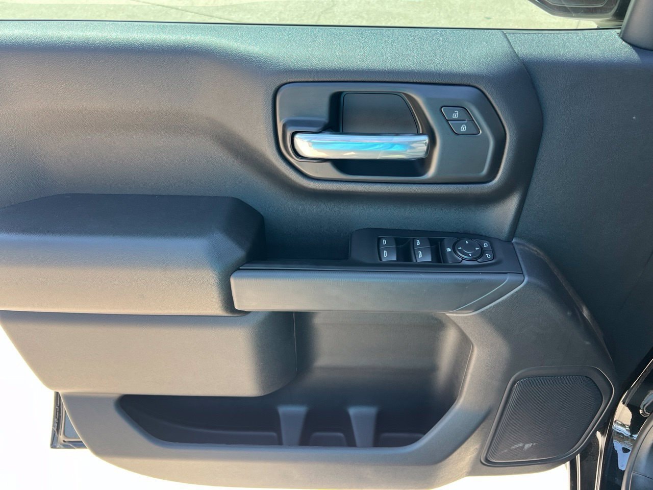 2026 Chevrolet Silverado 1500 Custom - Photo 12