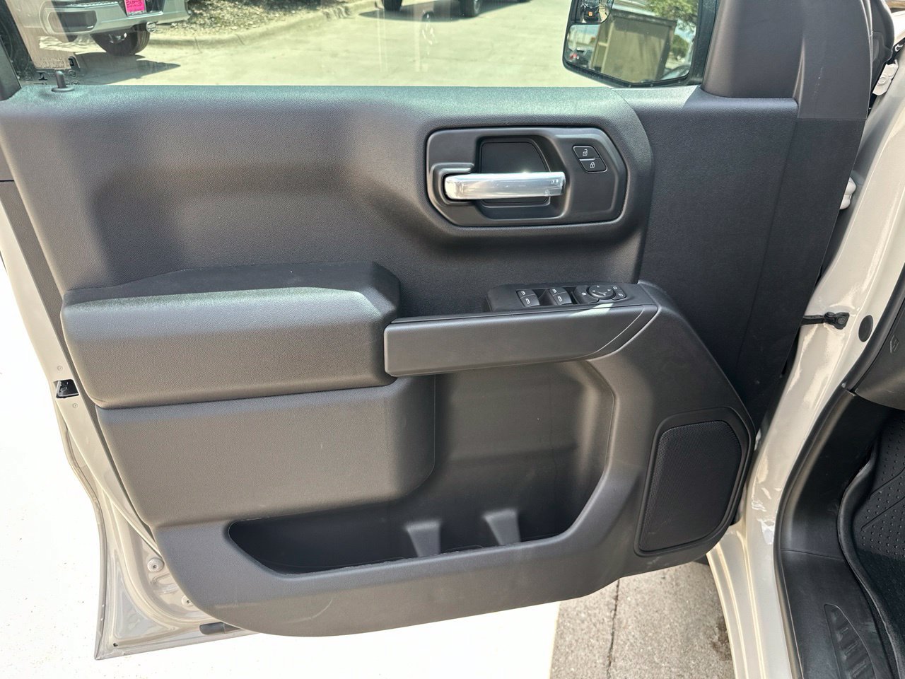 2026 Chevrolet Silverado 1500 Custom - Photo 10