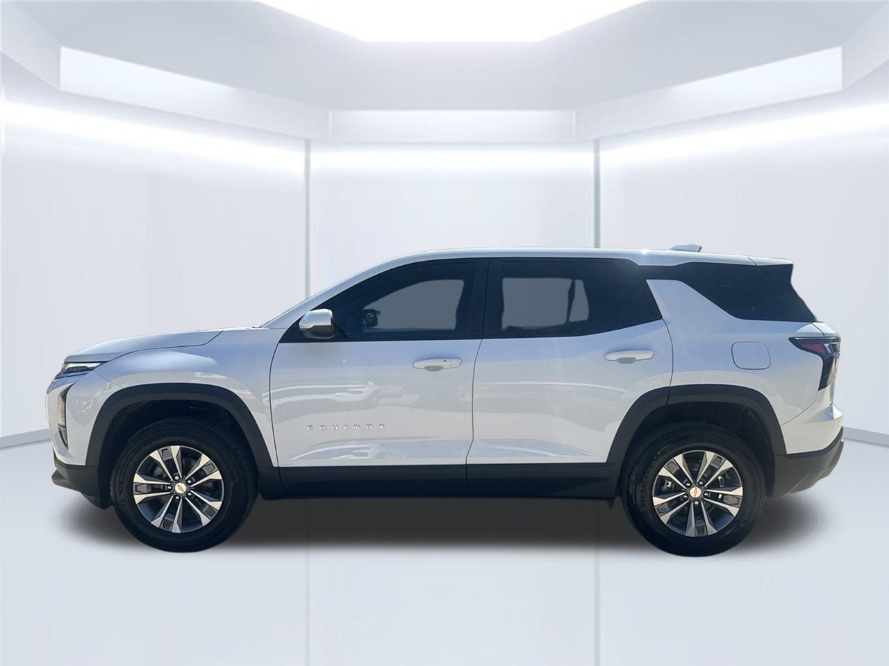 2027 Chevrolet Equinox LT, photo 3