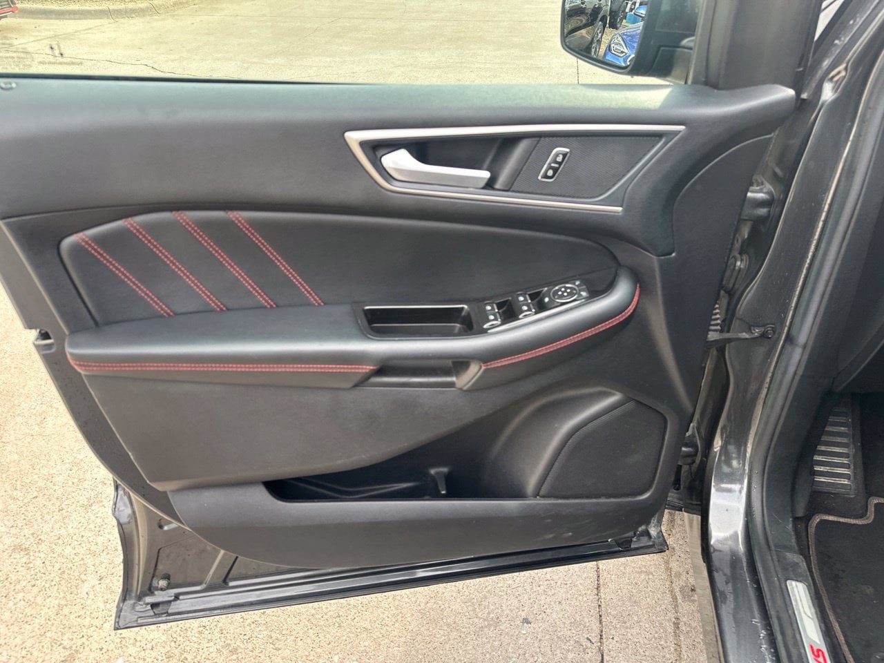 2020 Ford Edge ST Line - Photo 10