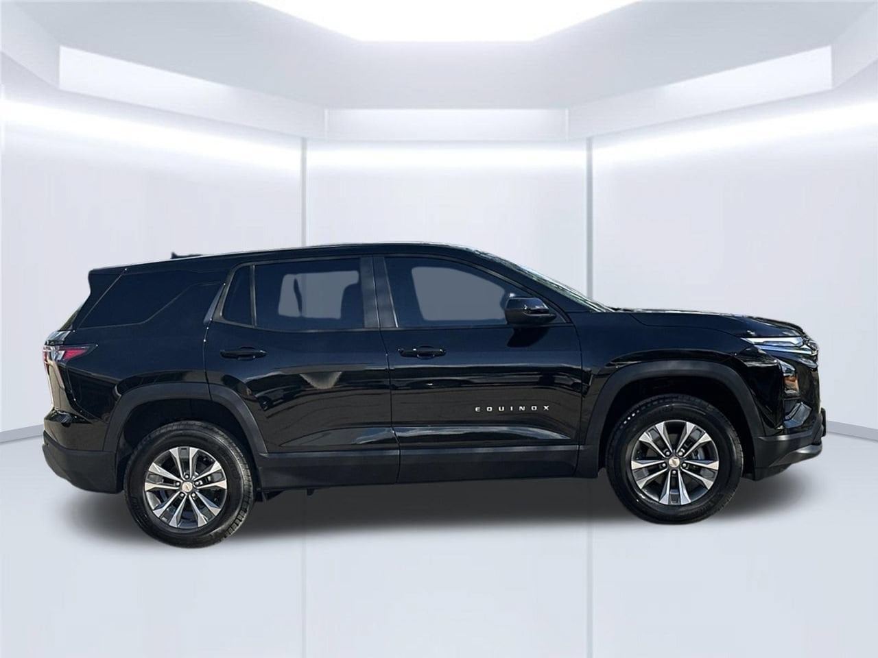 2027 Chevrolet Equinox LT - Photo 7