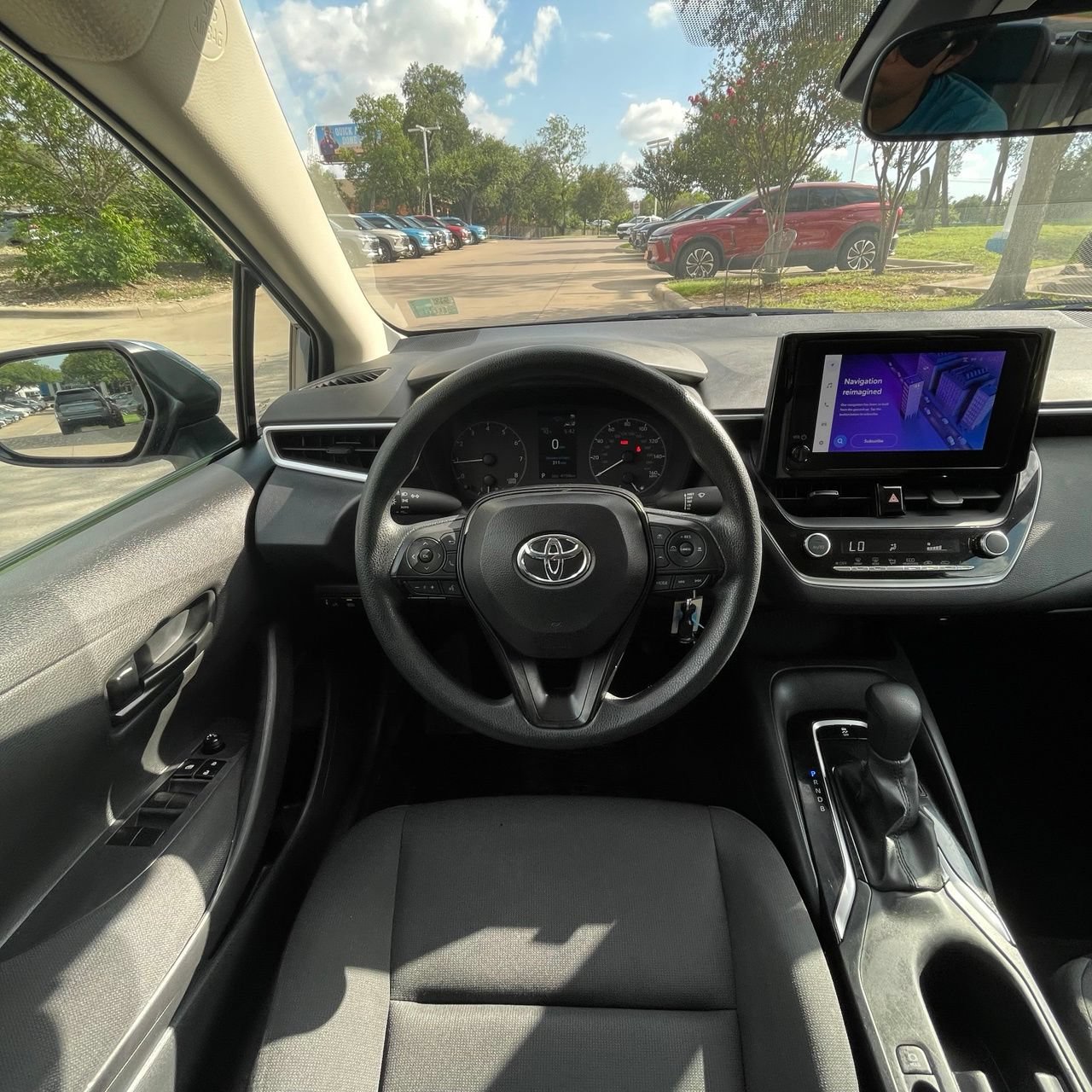 2024 Toyota Corolla LE - Photo 11