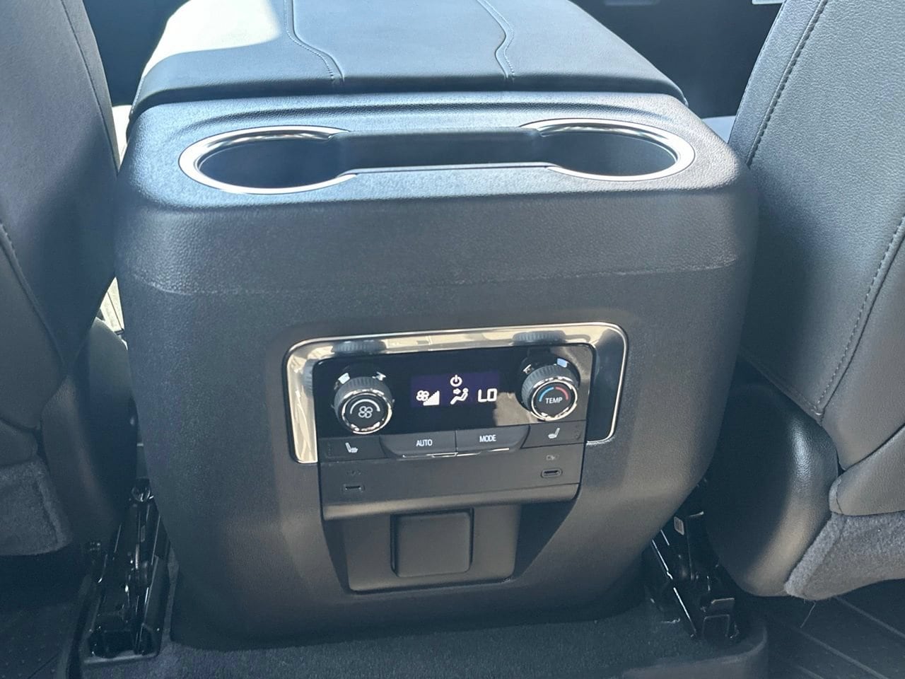 2026 Chevrolet Tahoe Z71, photo 24