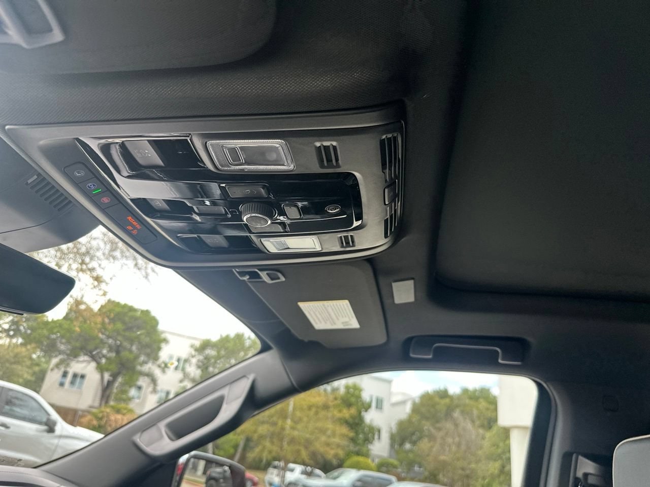 2026 Chevrolet Suburban High Country - Photo 20