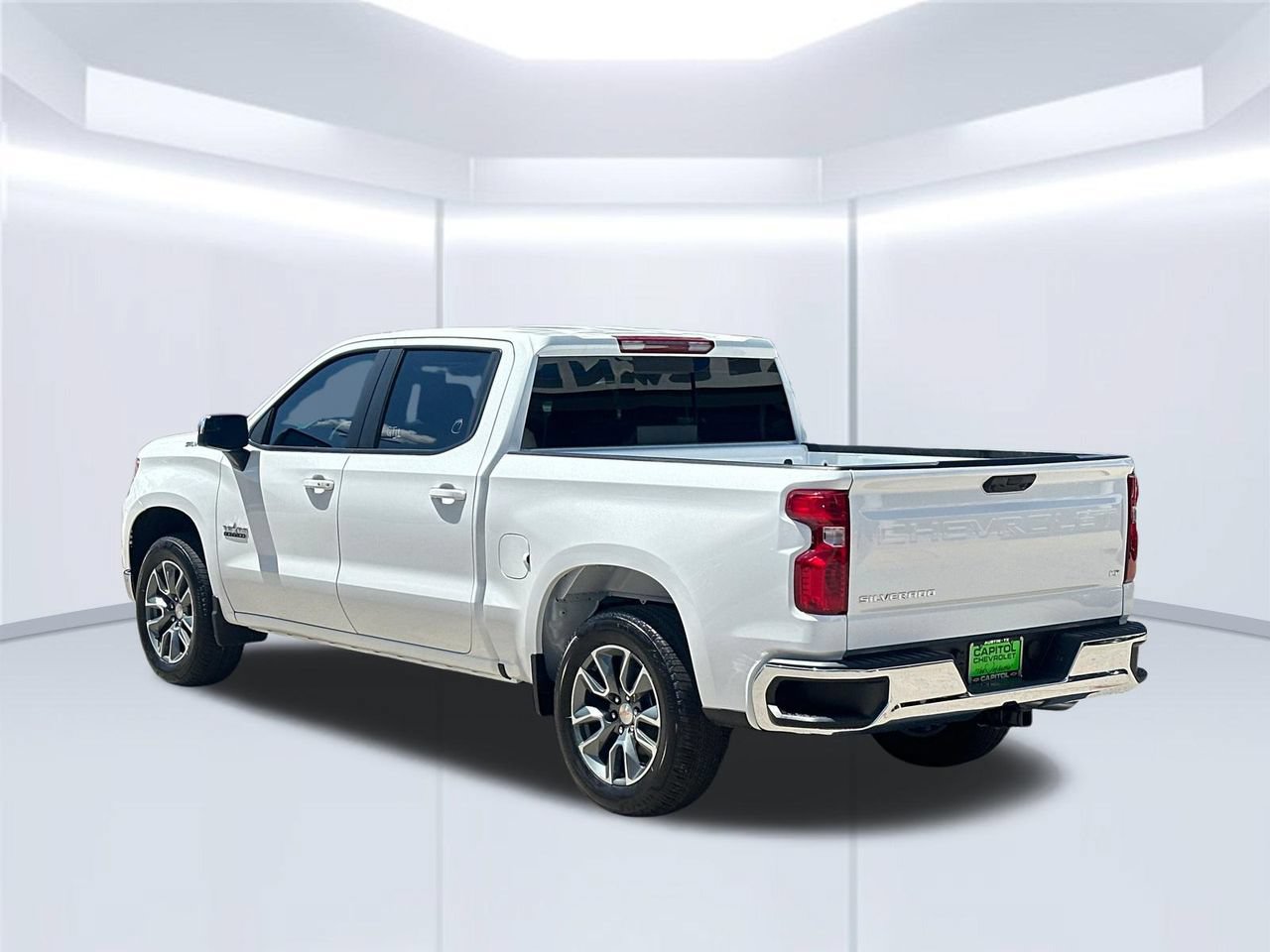 2026 Chevrolet Silverado 1500 LT Truck, photo 3