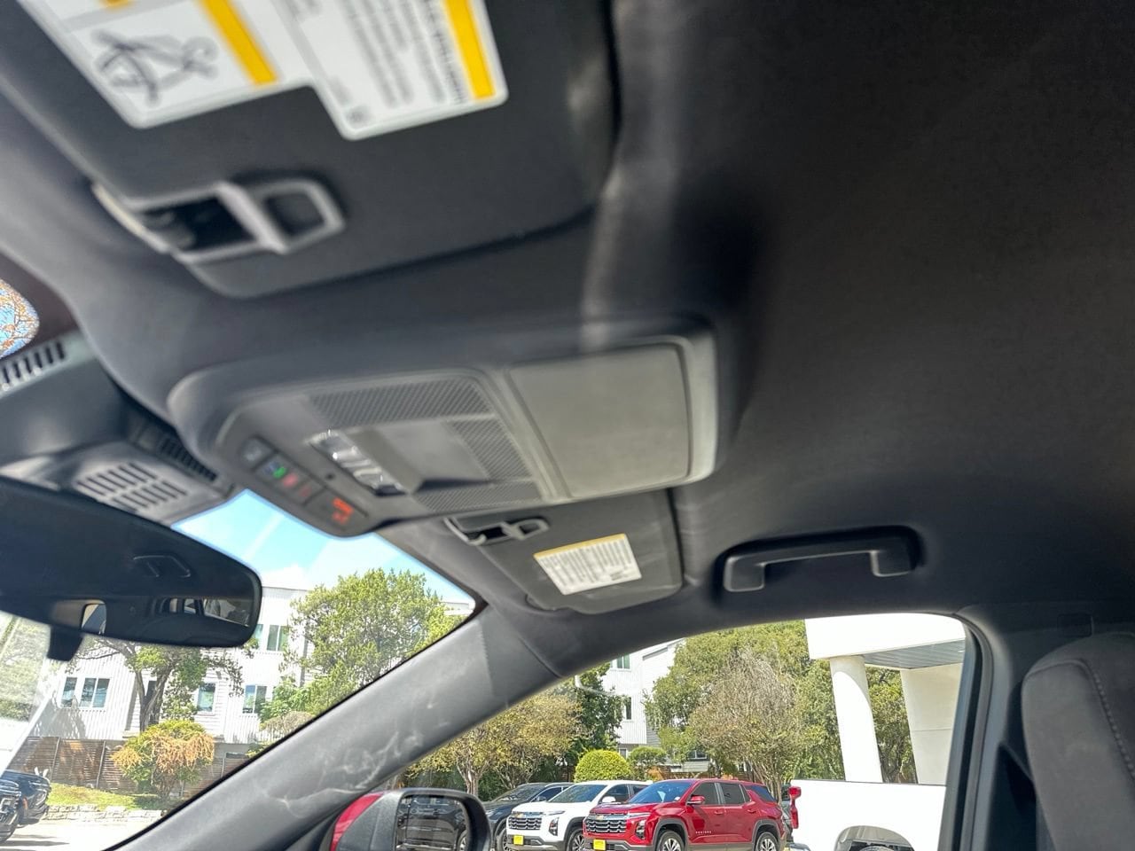 2027 Chevrolet Equinox LT - Photo 22