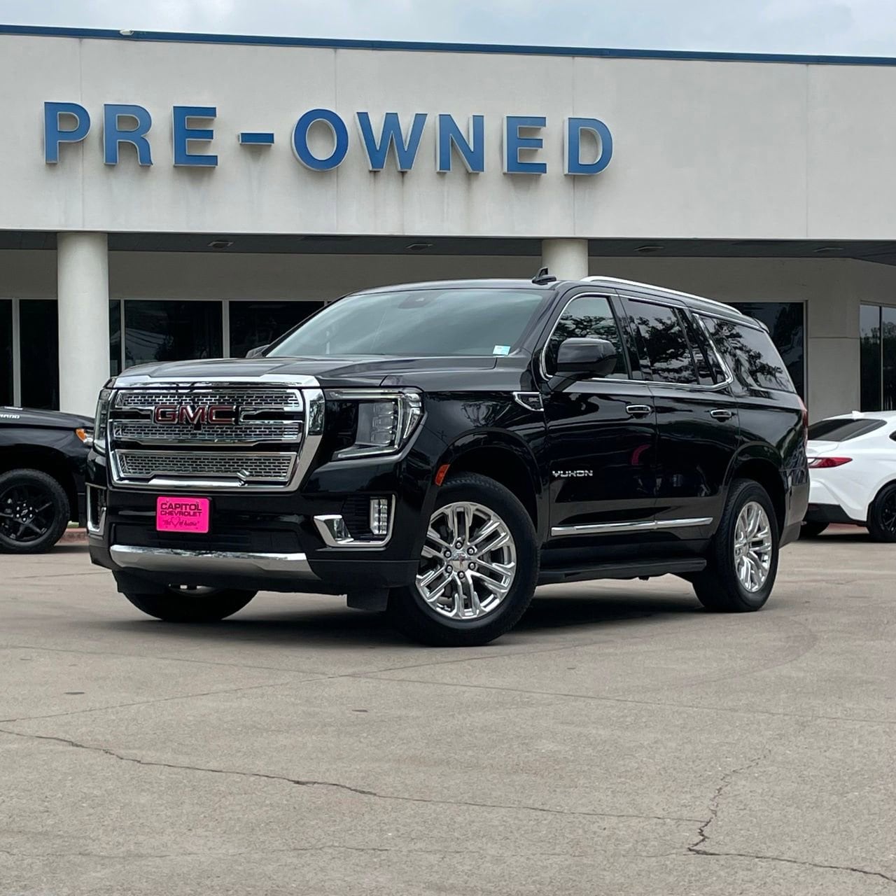 2023 GMC Yukon 4WD SLT's photo