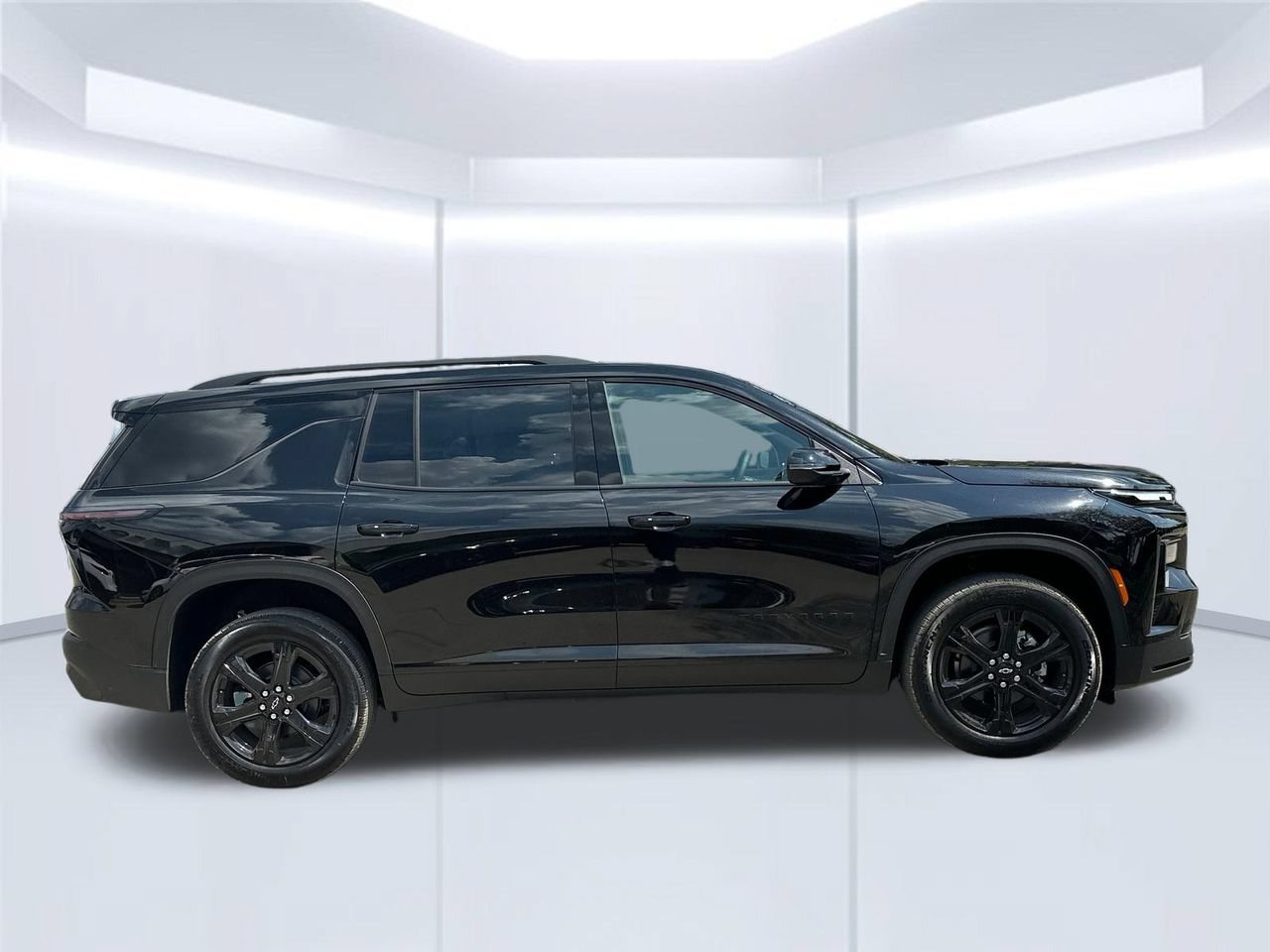 2027 Chevrolet Traverse LT SUV, photo 6
