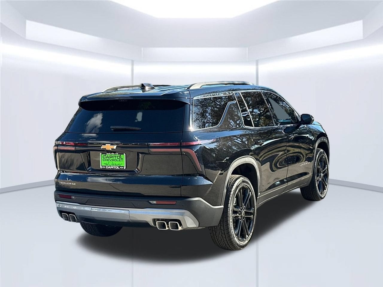 2027 Chevrolet Traverse LT, photo 5