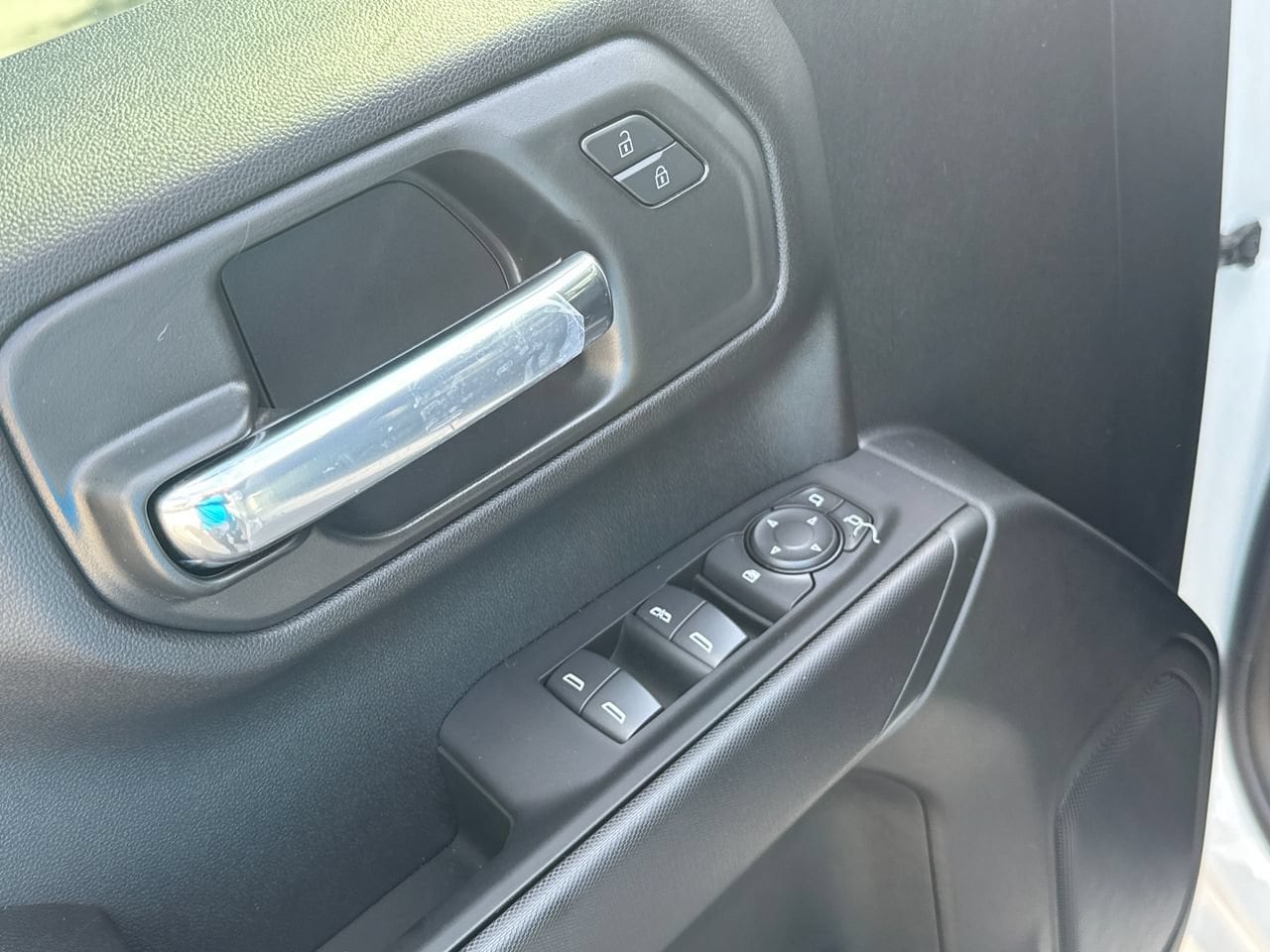 2026 Chevrolet Silverado 1500 Custom, photo 11