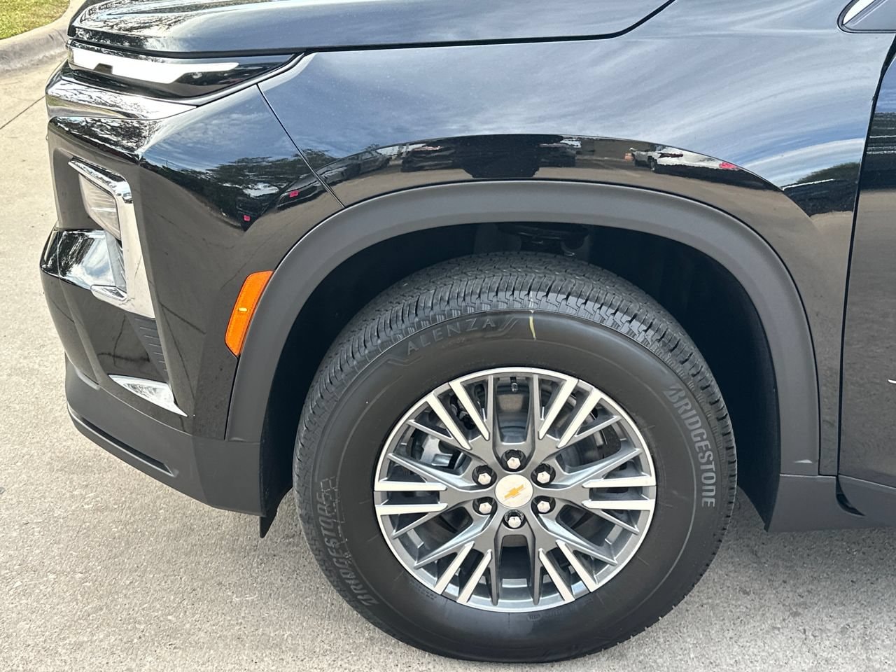 2027 Chevrolet Traverse LT SUV, photo 29