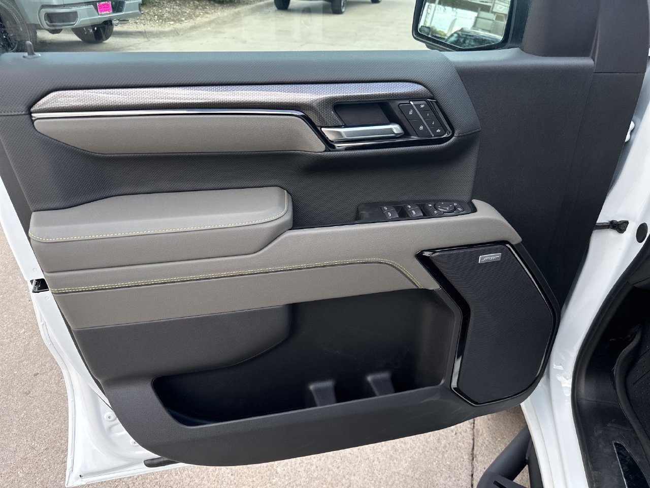 2026 Chevrolet Silverado 1500 ZR2 Truck, photo 12
