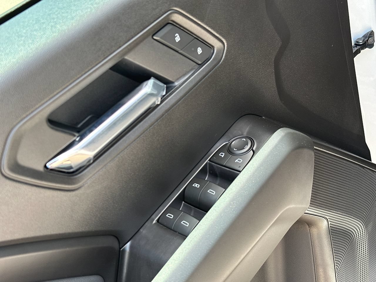 2026 Chevrolet Colorado LT - Photo 11