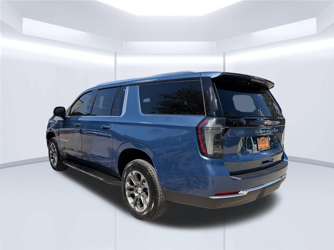 2026 Chevrolet Suburban LT SUV, photo 3