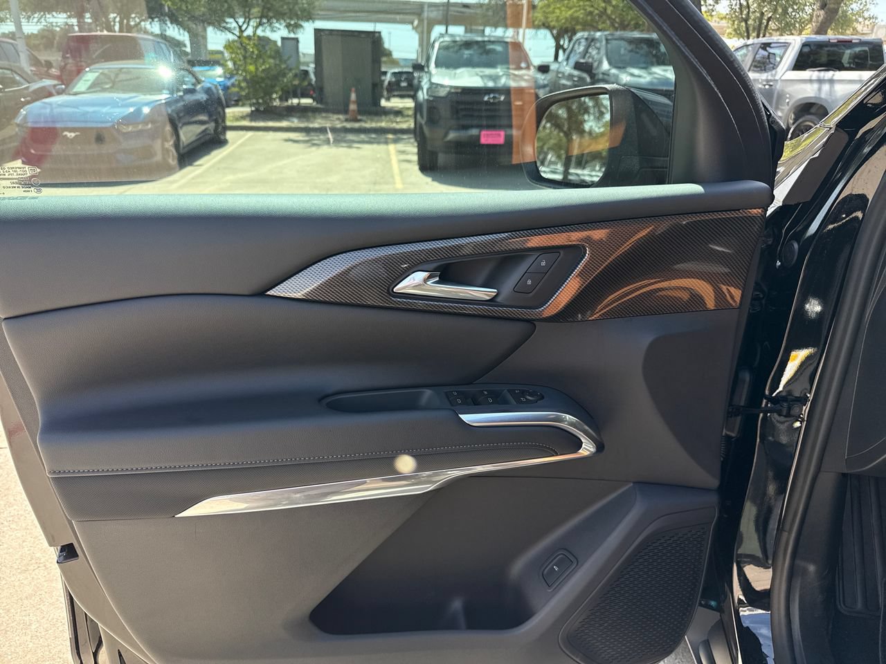 2027 Chevrolet Traverse Z71 SUV, photo 11