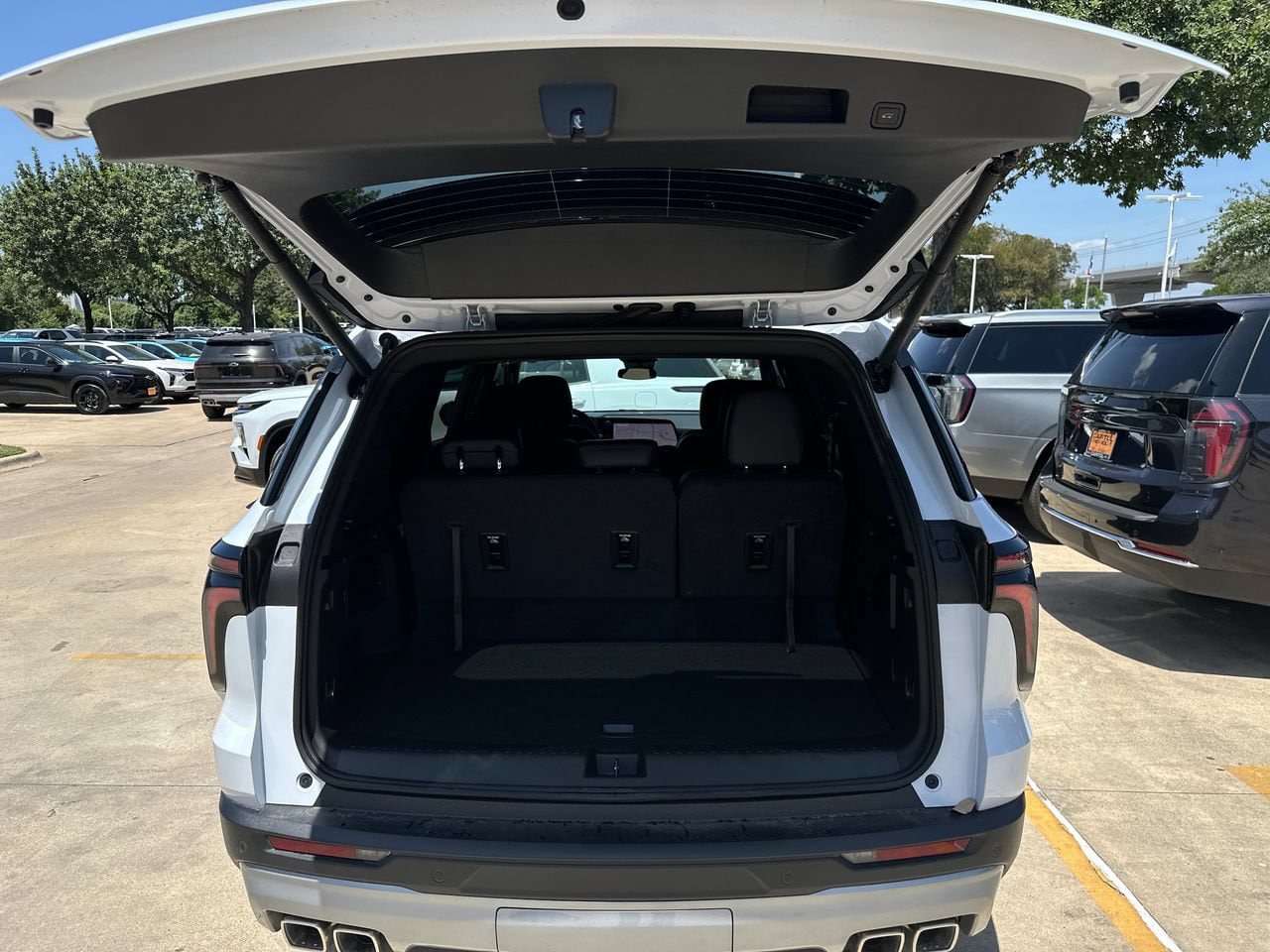2026 Chevrolet Traverse Z71 SUV, photo 24