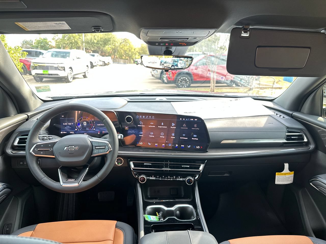 2027 Chevrolet Traverse Z71 SUV, photo 13