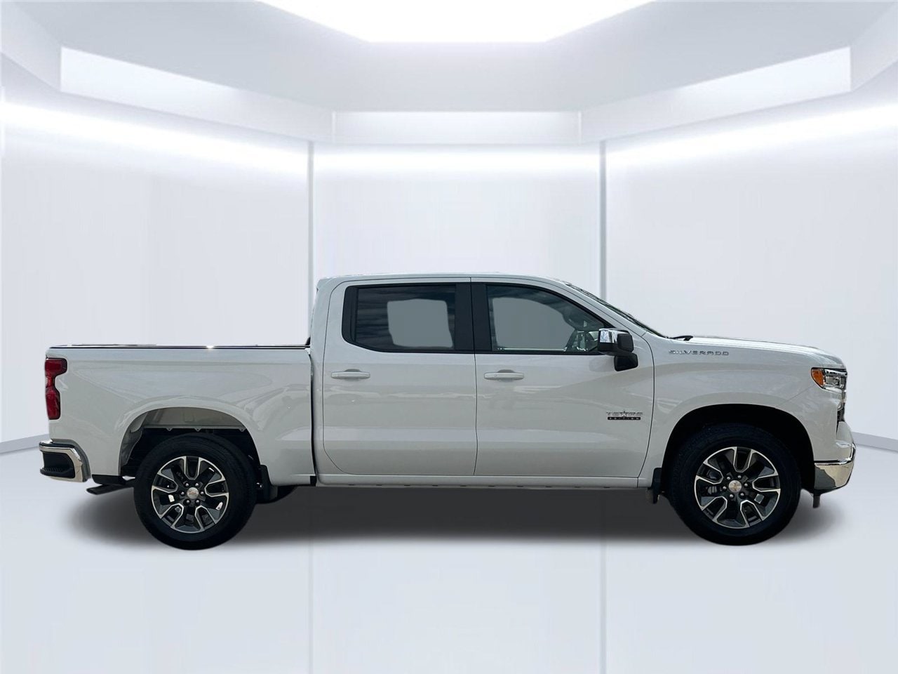 2026 Chevrolet Silverado 1500 LT - Photo 6