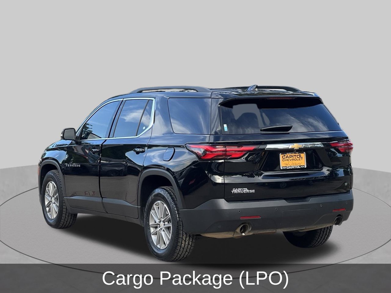 Used 2023 Chevrolet Traverse LT Cloth SUV