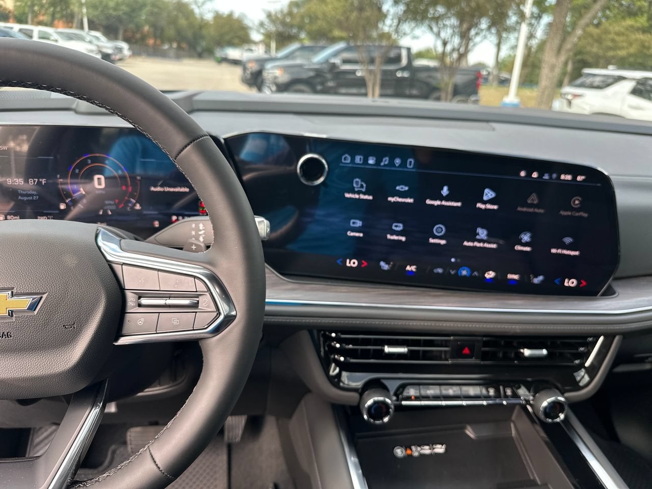 2026 Chevrolet Tahoe LT, photo 12