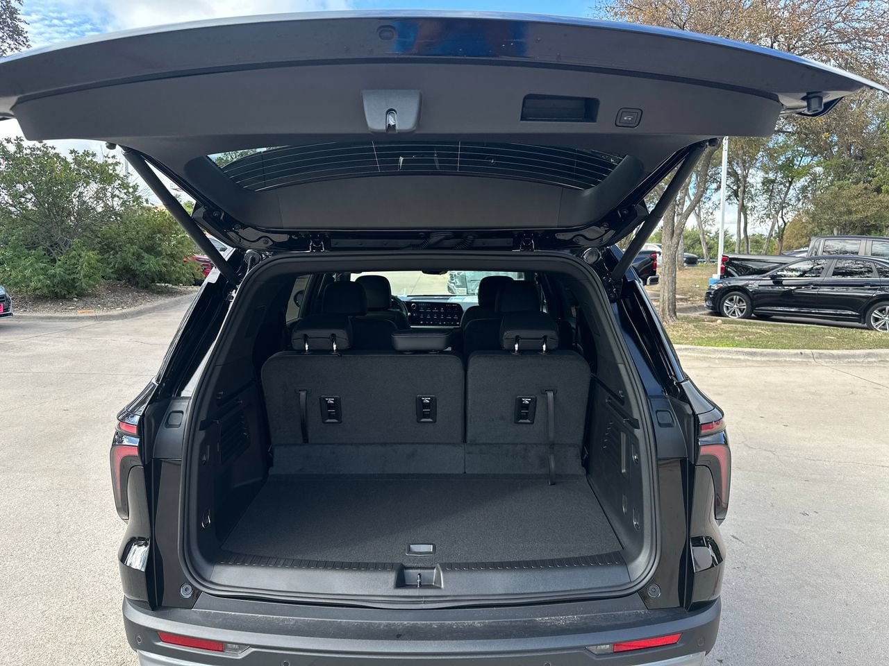 2027 Chevrolet Traverse LT SUV, photo 27