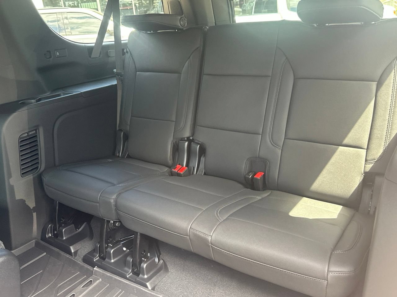 2026 Chevrolet Suburban Z71 SUV, photo 26