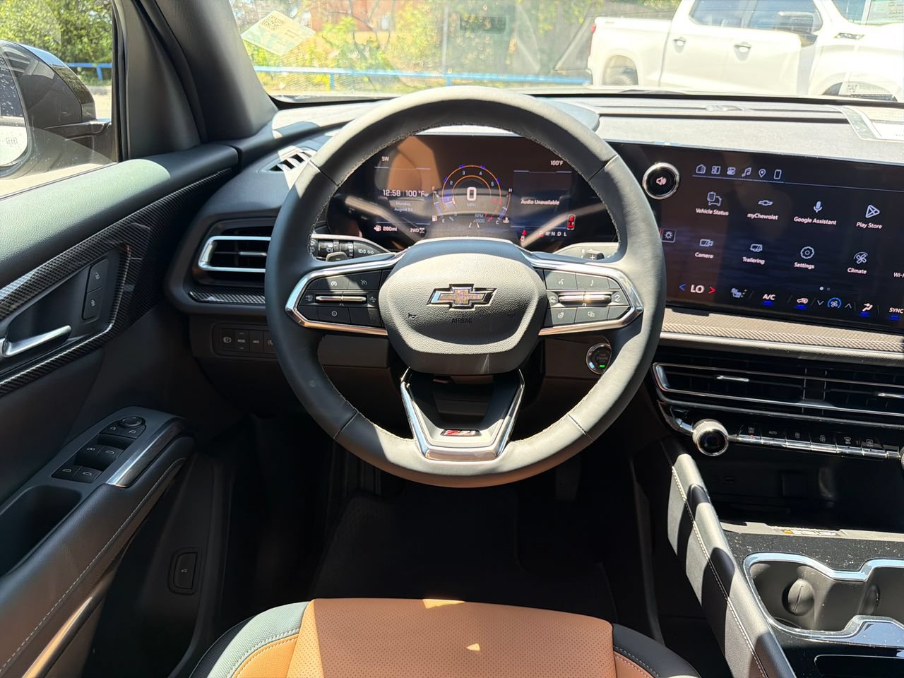 2027 Chevrolet Traverse Z71 SUV, photo 13