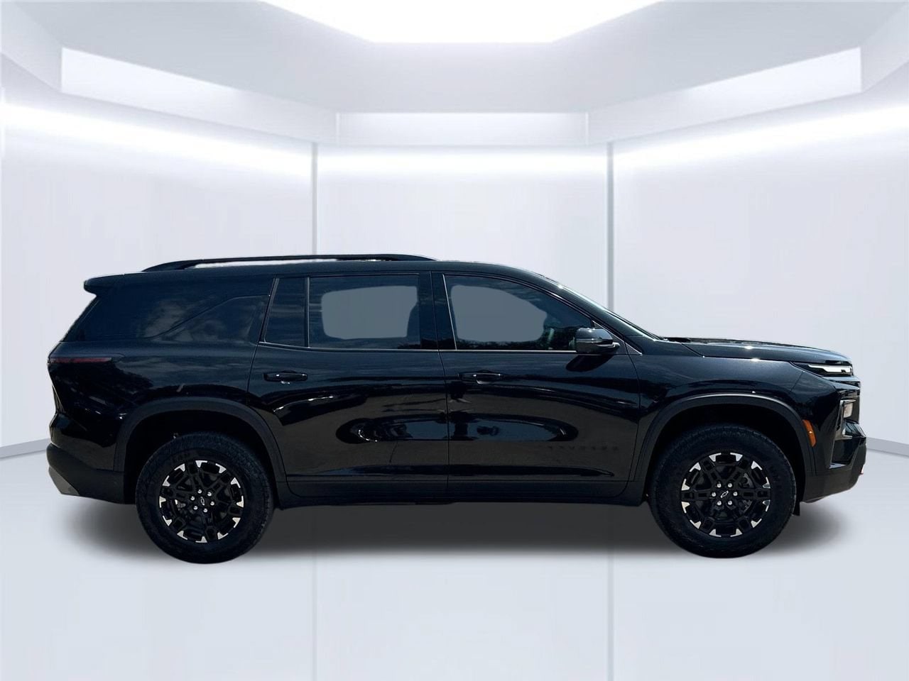2027 Chevrolet Traverse Z71 SUV, photo 6