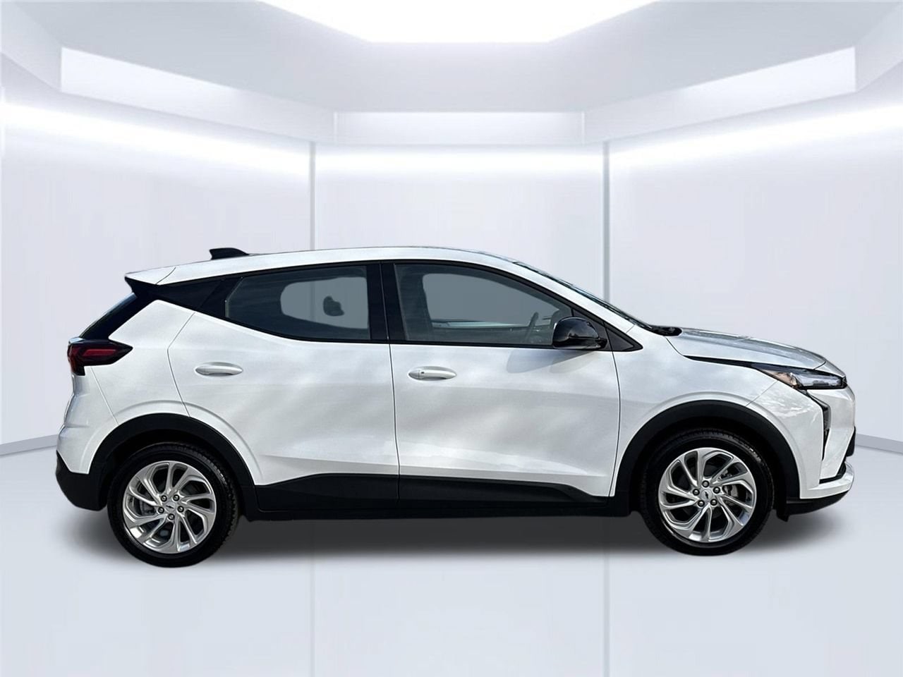 2027 Chevrolet Bolt LT, photo 7