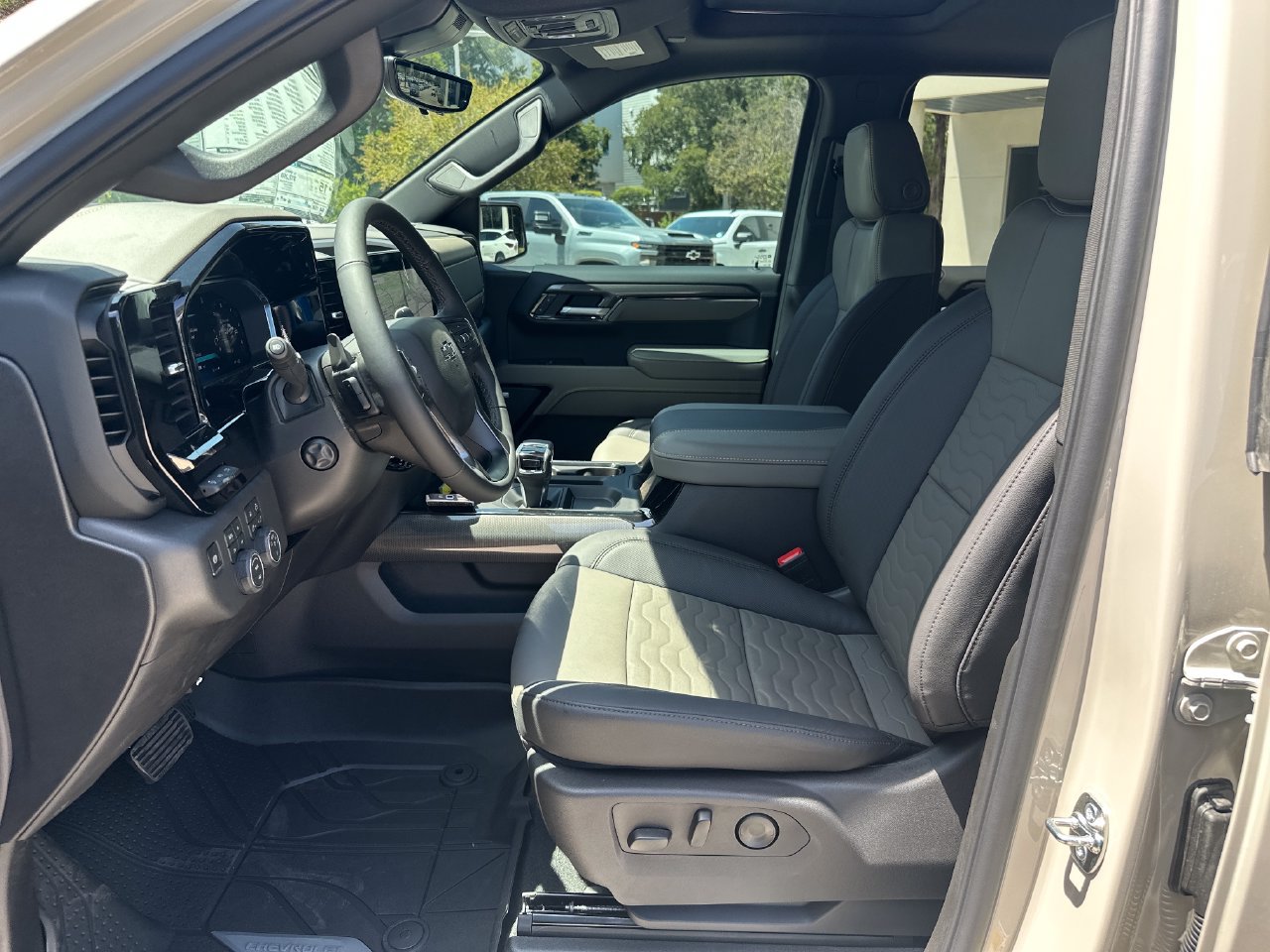 2026 Chevrolet Silverado 1500 ZR2 Truck, photo 11