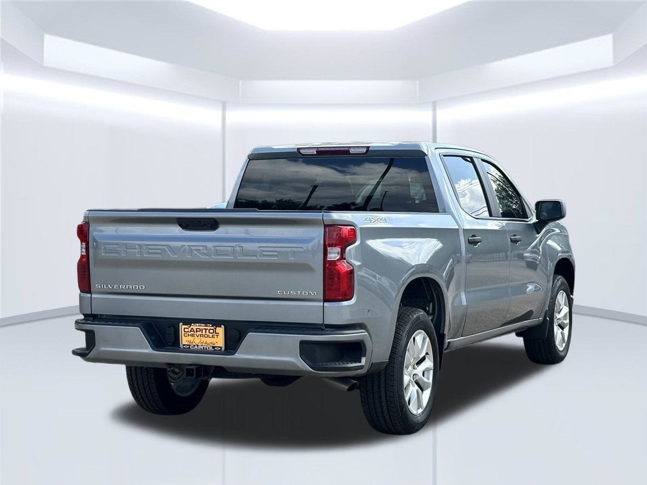 2026 Chevrolet Silverado 1500 Custom - Photo 8