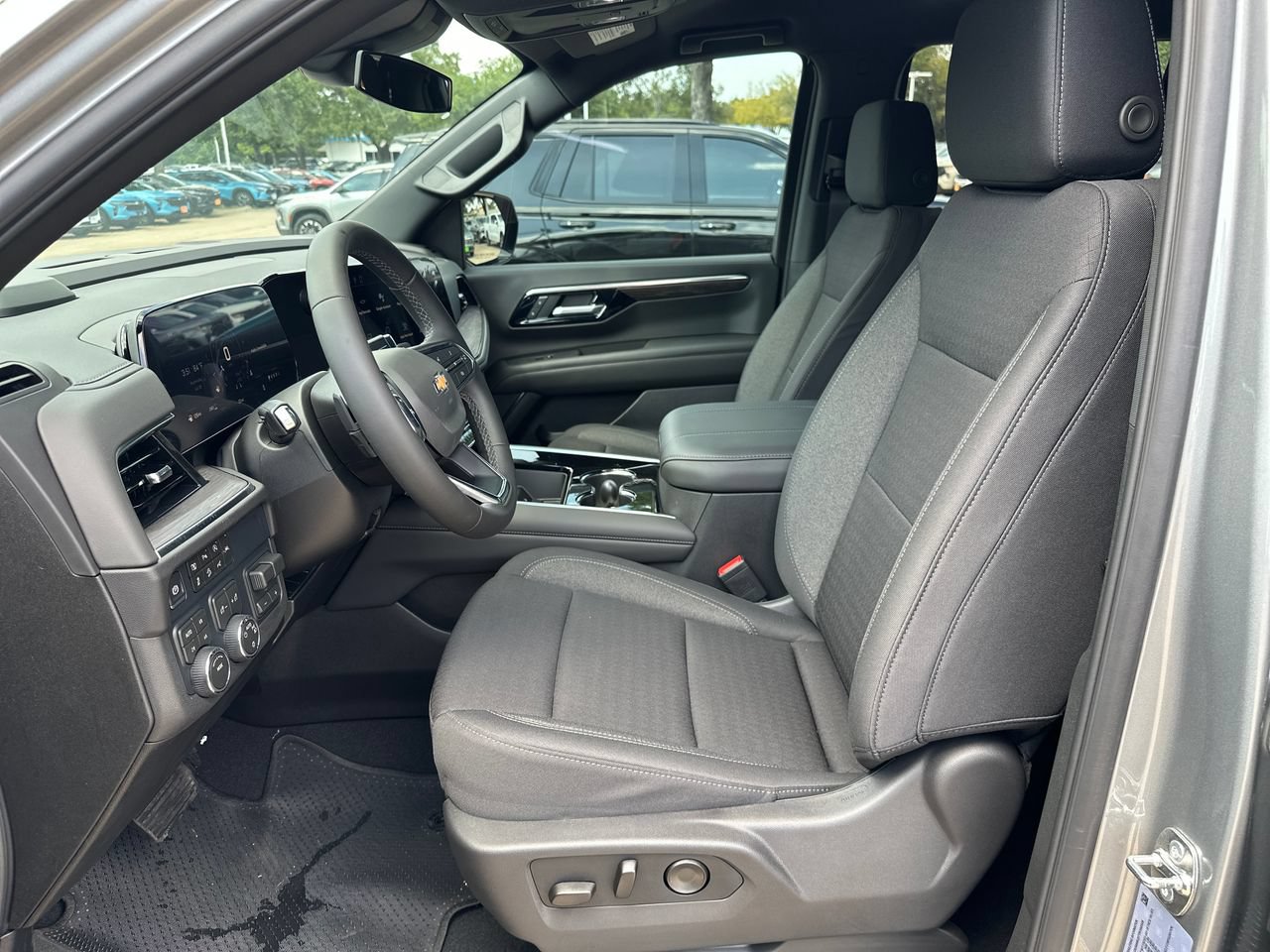 2026 Chevrolet Tahoe LS SUV, photo 11