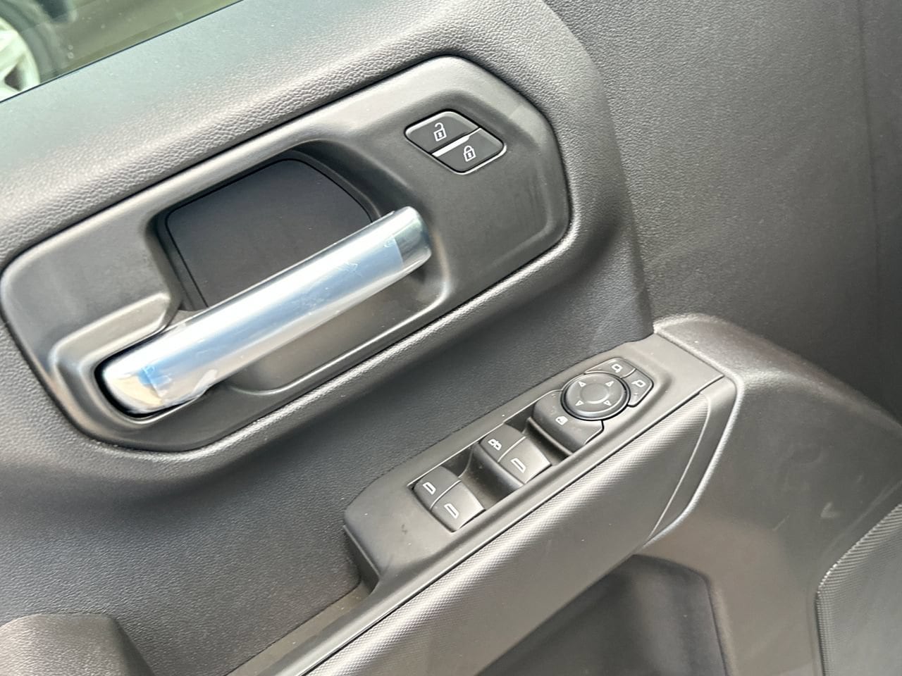 2026 Chevrolet Silverado 1500 Custom, photo 11