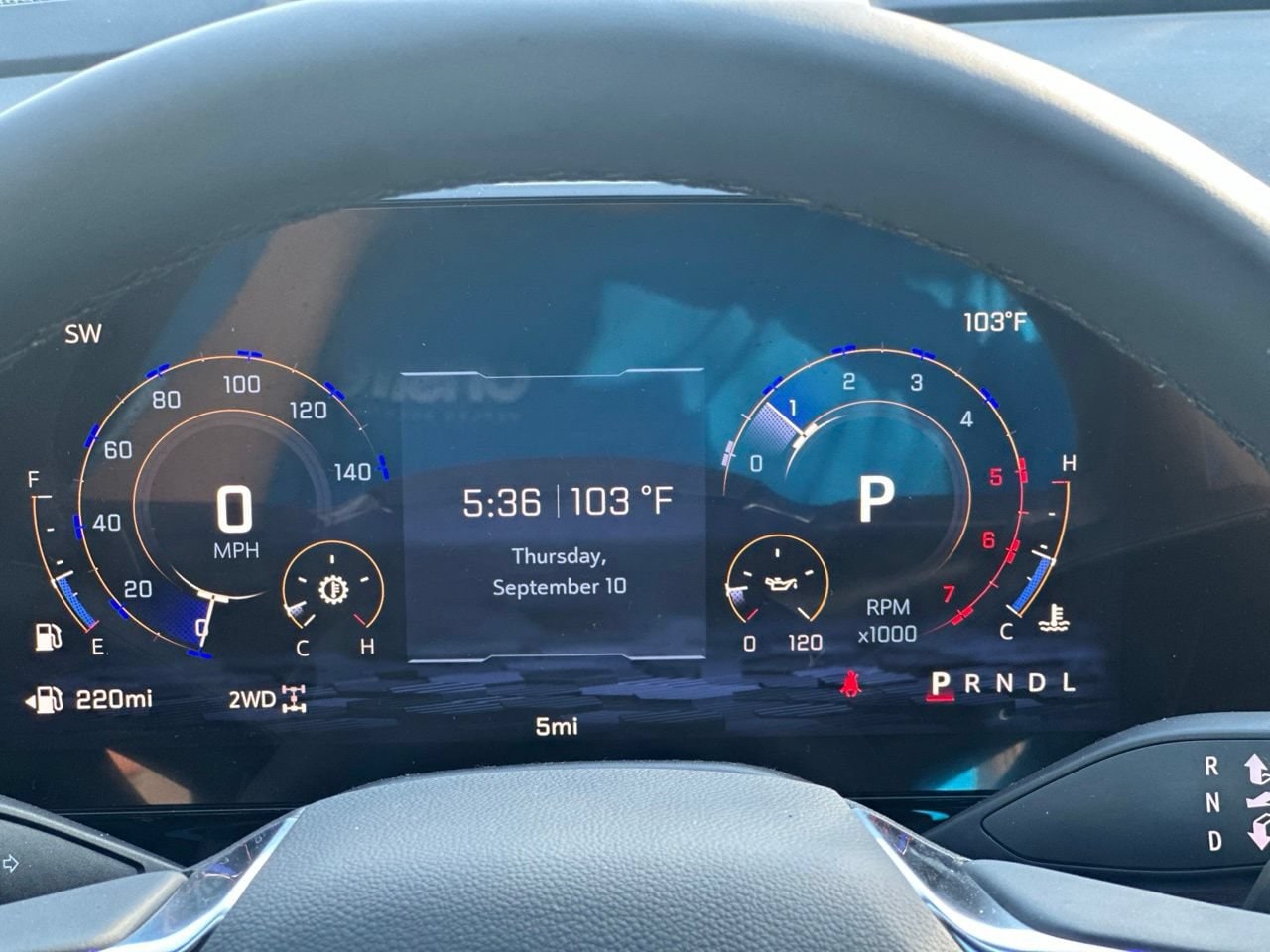 2026 Chevrolet Suburban LT, photo 17