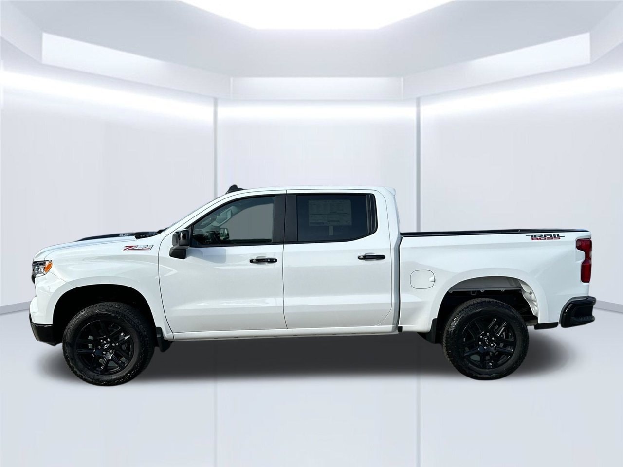 2026 Chevrolet Silverado 1500 LT Trail Boss, photo 3