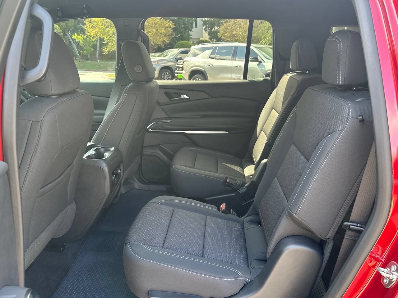 2027 Chevrolet Traverse LT - Photo 27