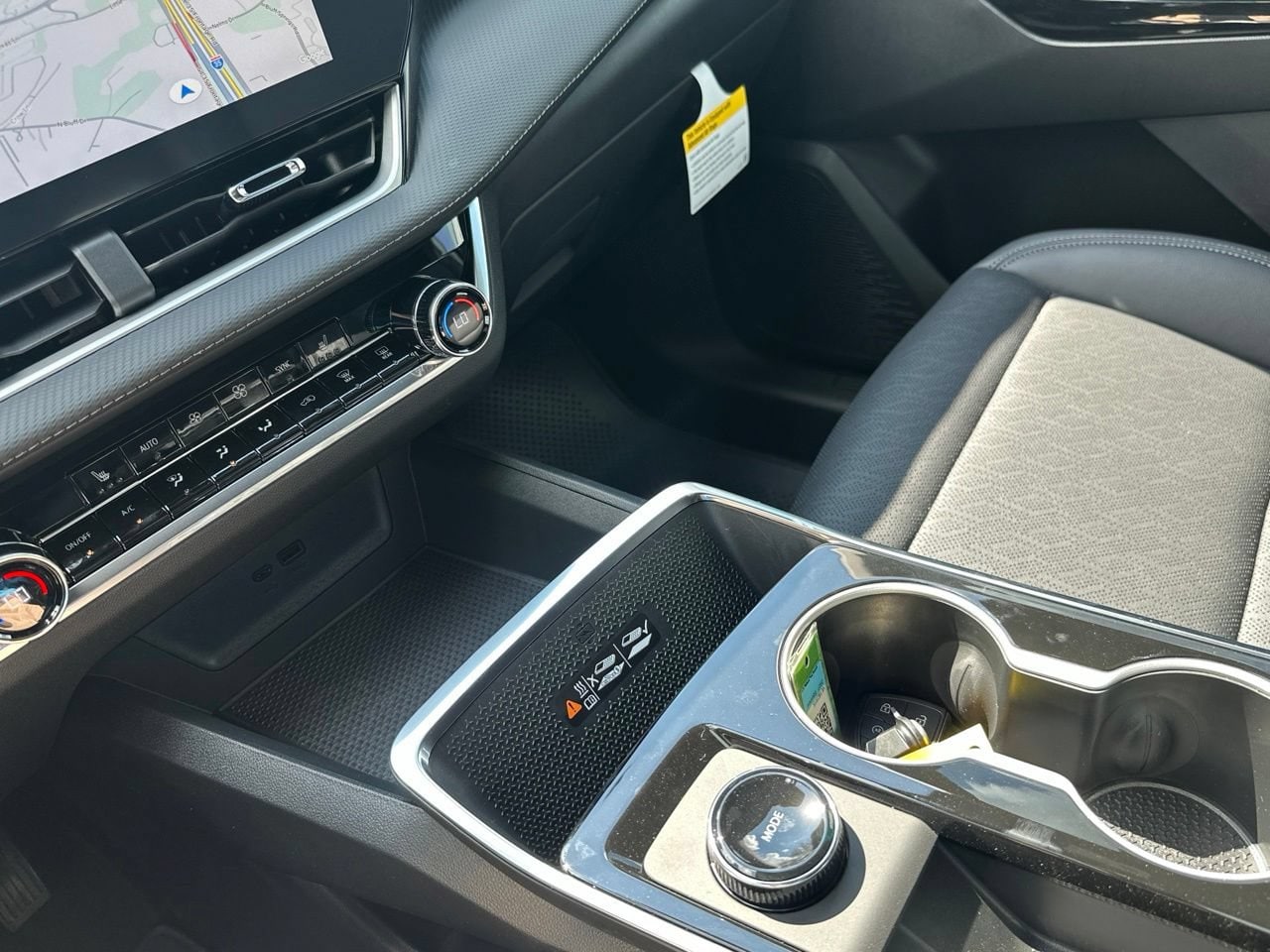 2027 Chevrolet Equinox LT, photo 22