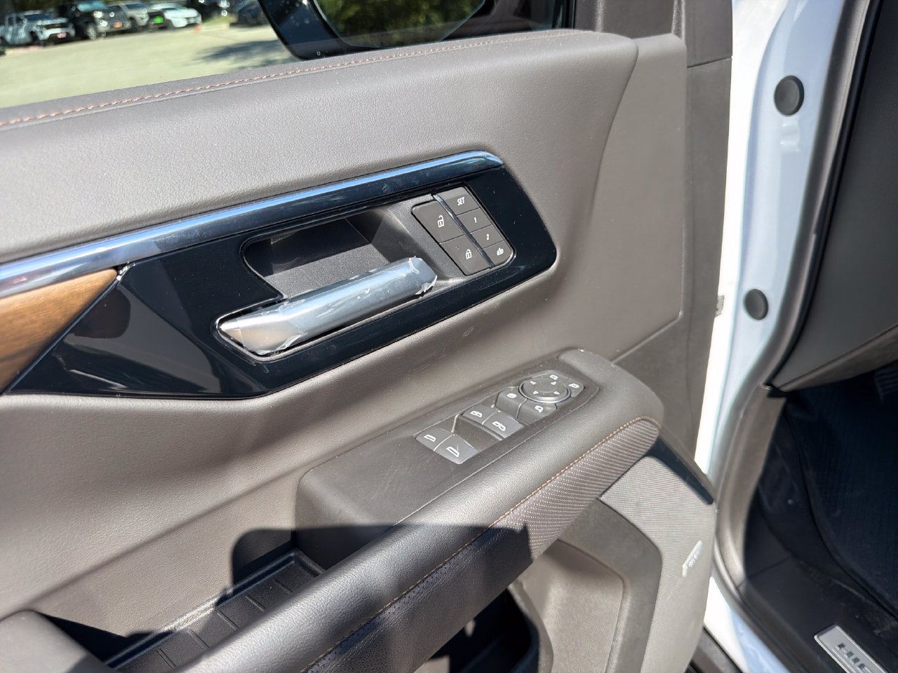 2026 Chevrolet Suburban High Country SUV, photo 12