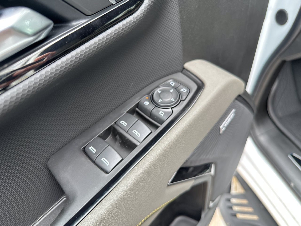 2026 Chevrolet Silverado 1500 ZR2 - Photo 11