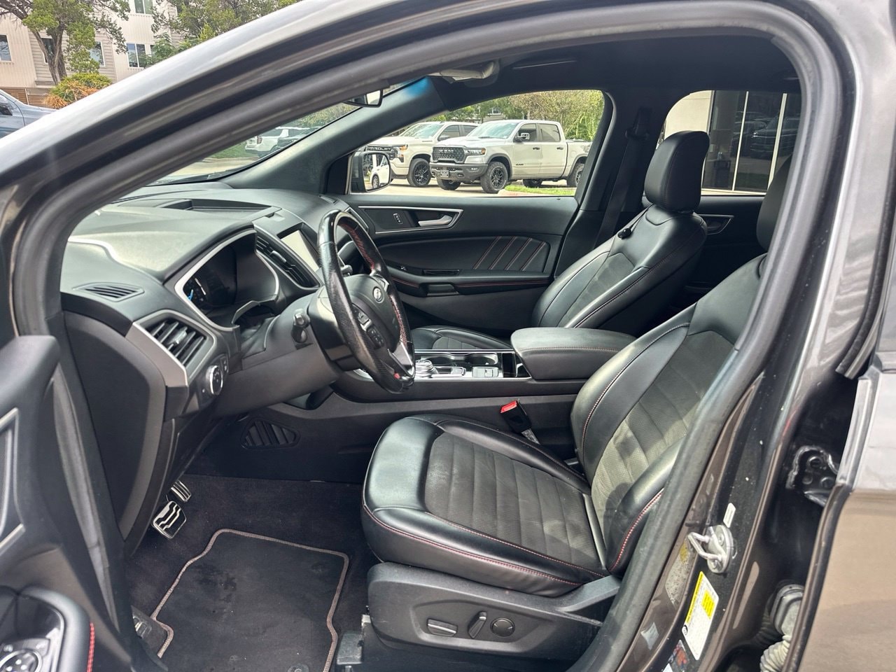 2020 Ford Edge ST Line - Photo 9