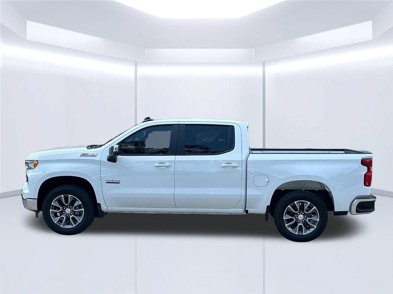 2026 Chevrolet Silverado 1500 LT Truck, photo 2