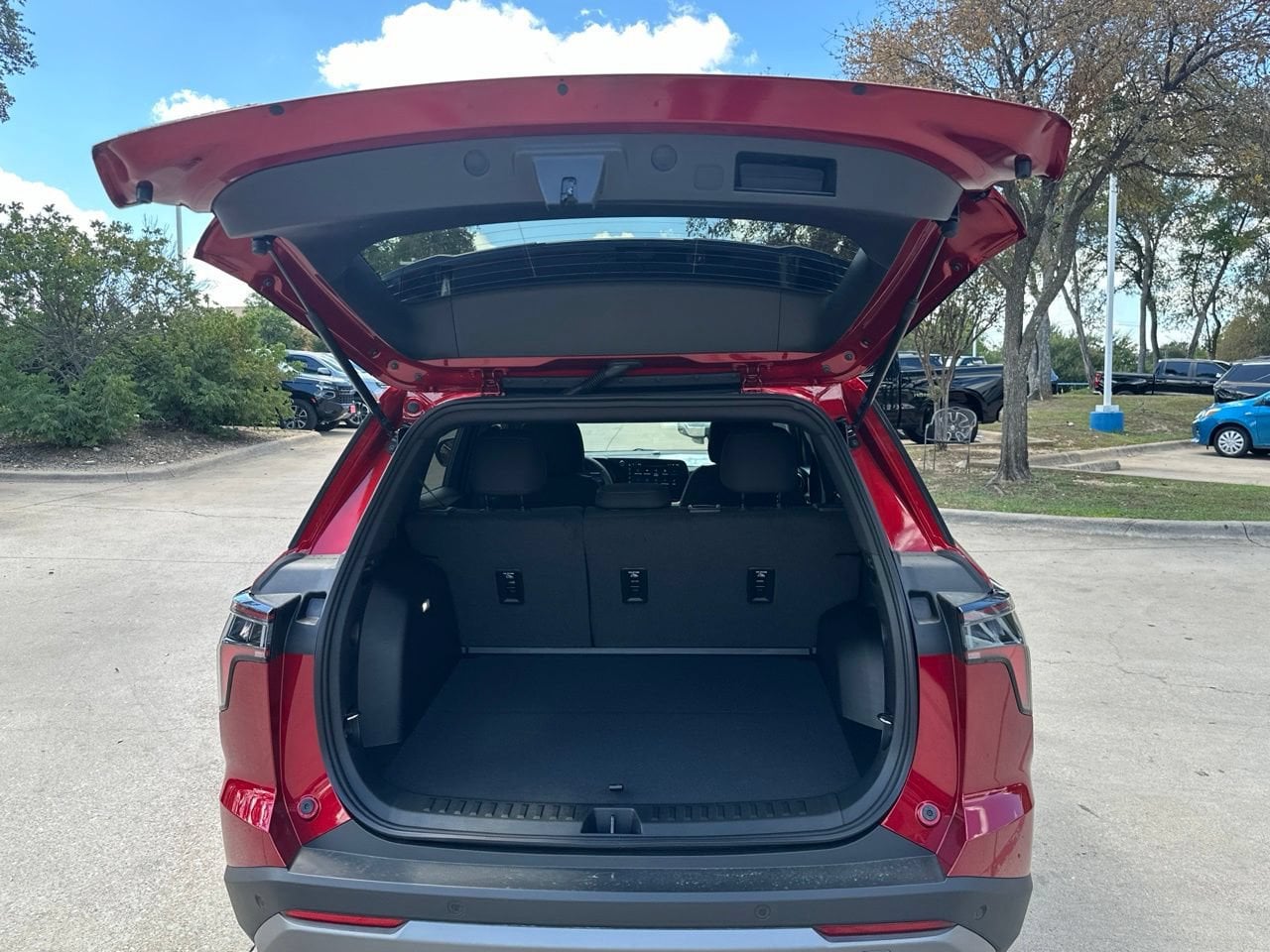 2027 Chevrolet Equinox LT - Photo 30