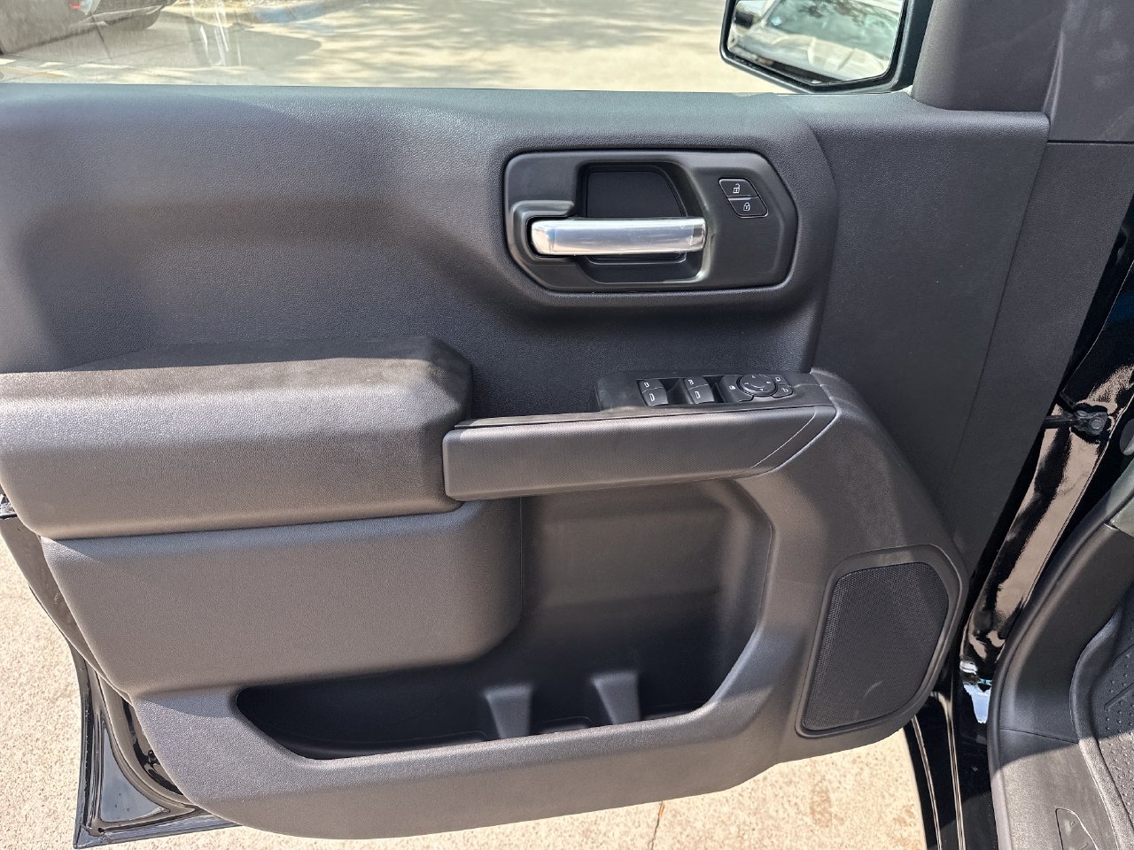 2026 Chevrolet Silverado 1500 Custom - Photo 10