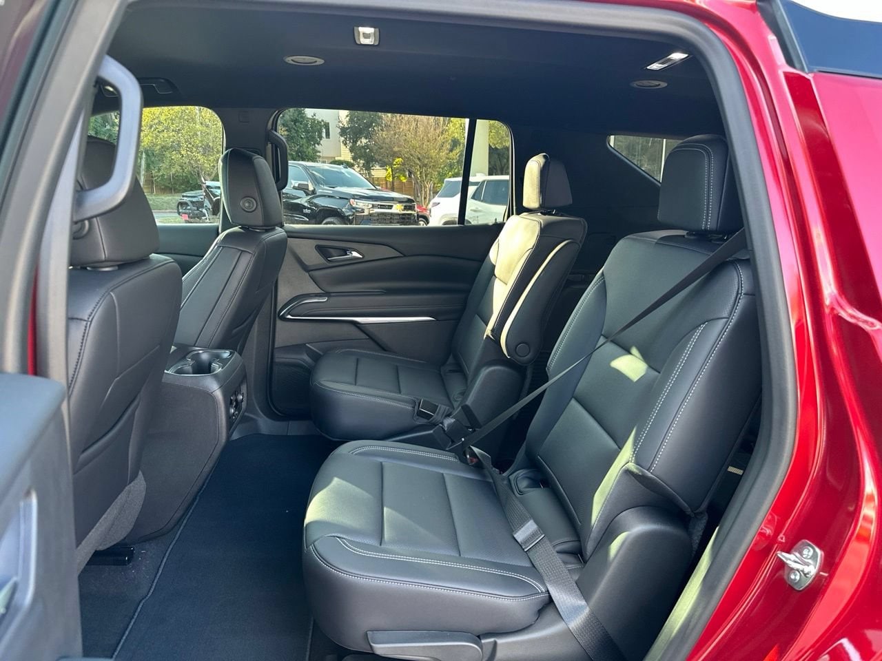 2027 Chevrolet Traverse LT, photo 23