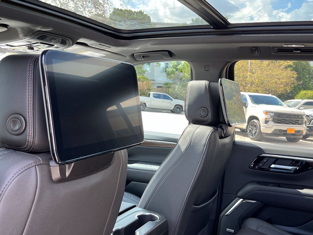 2026 Chevrolet Suburban High Country, photo 28