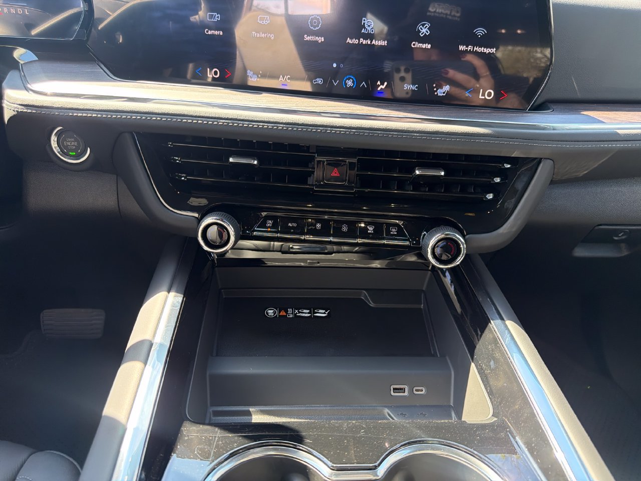 2027 Chevrolet Tahoe Z71 SUV, photo 19