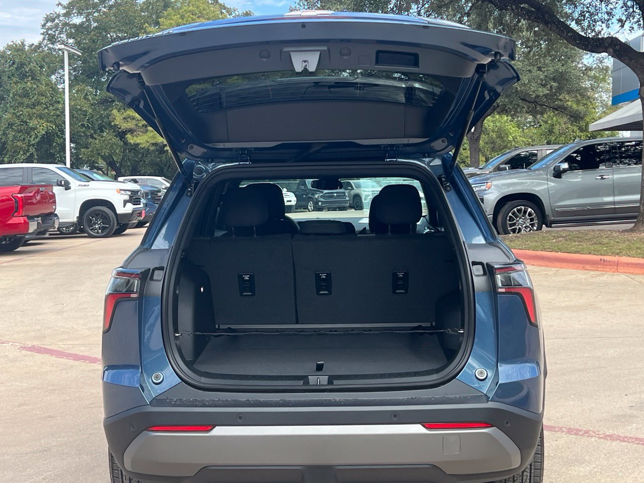 2027 Chevrolet Equinox LT - Photo 21