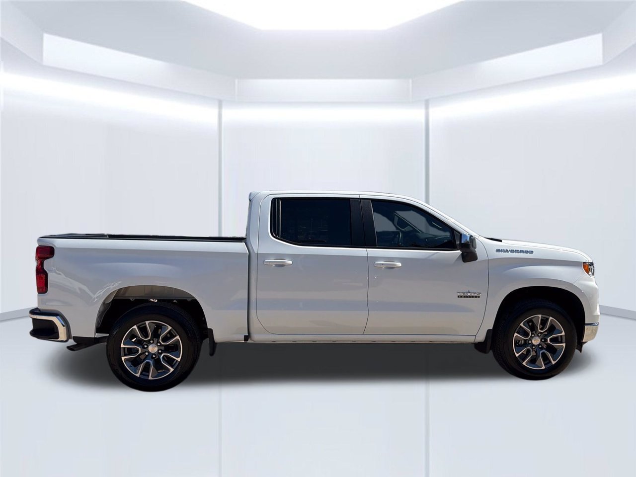 2026 Chevrolet Silverado 1500 LT - Photo 6